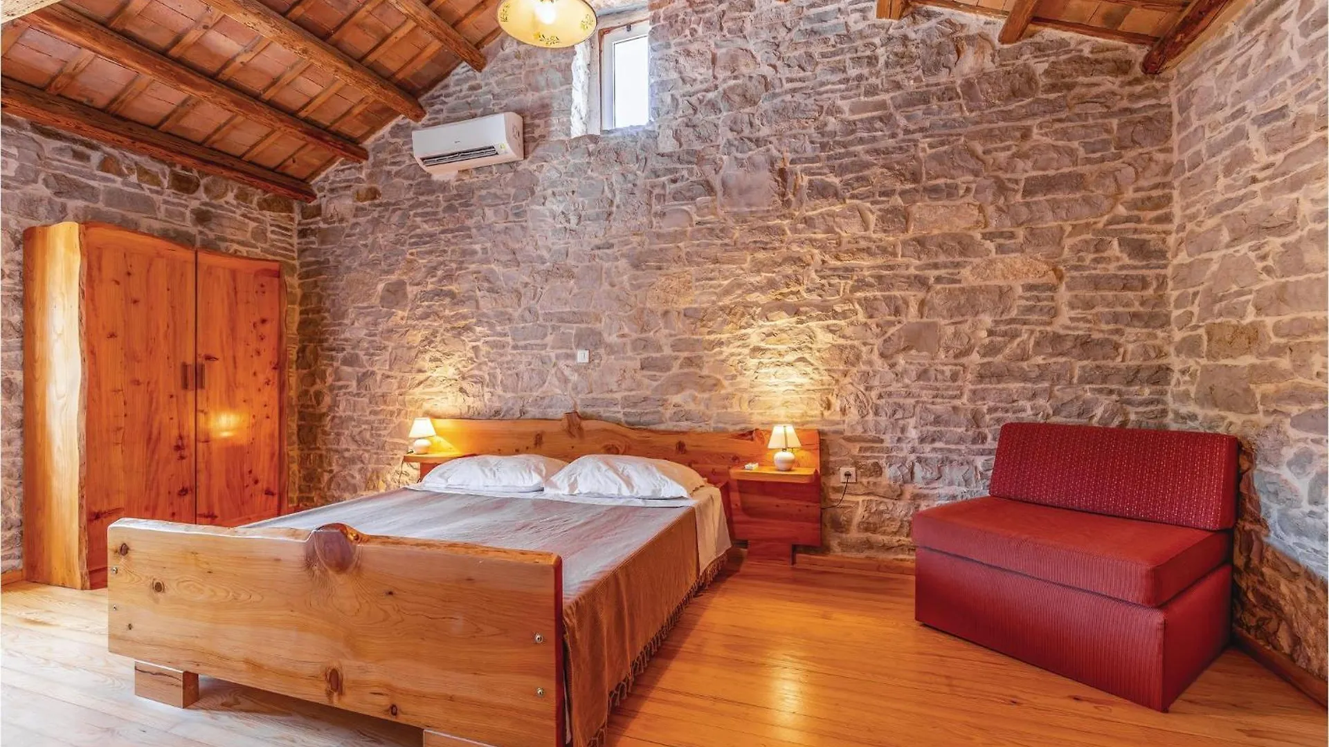 Tatil Evi Amazing Home In Juricev Kal With Wifi Hırvatistan