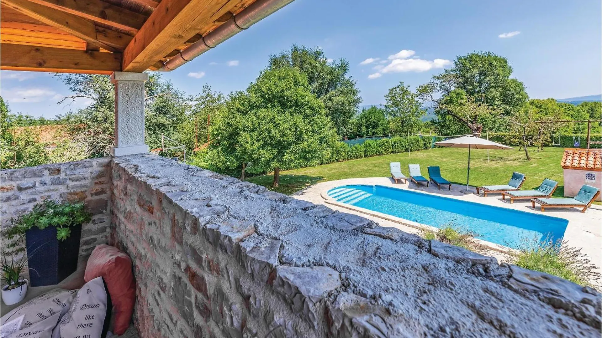 Amazing Home In Juricev Kal With Wifi